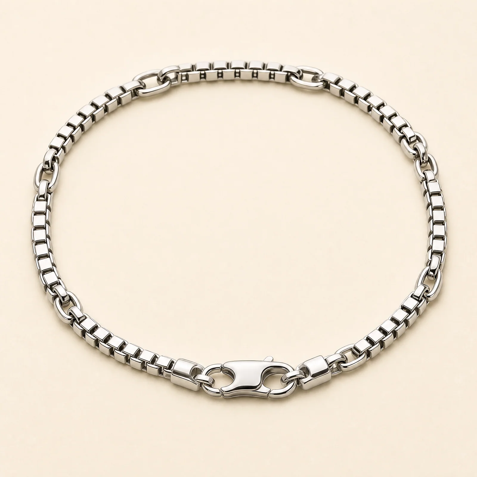 Solstice Box Anchor Chain — official catalogue photo