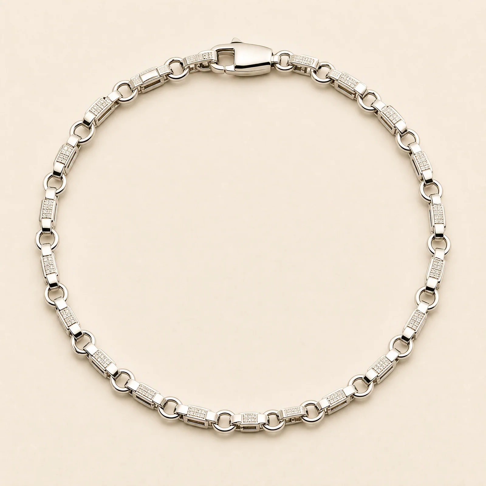 Crescent Box Anchor Chain — official catalogue photo