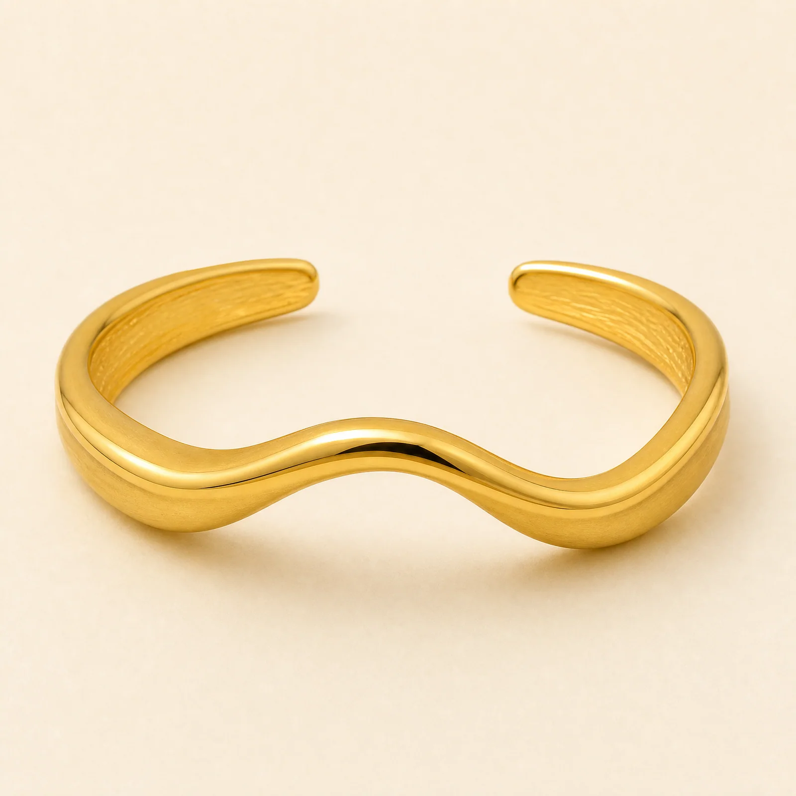 Nahla Dawnline Cuff — official catalogue photo